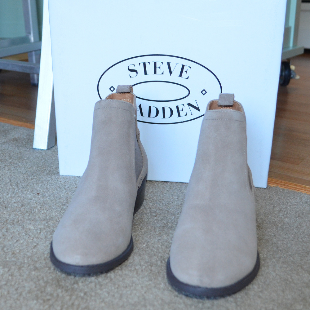 LAST ONE‼️ STEVE MADDEN Suede Ankle Booties - Picture 6 of 7